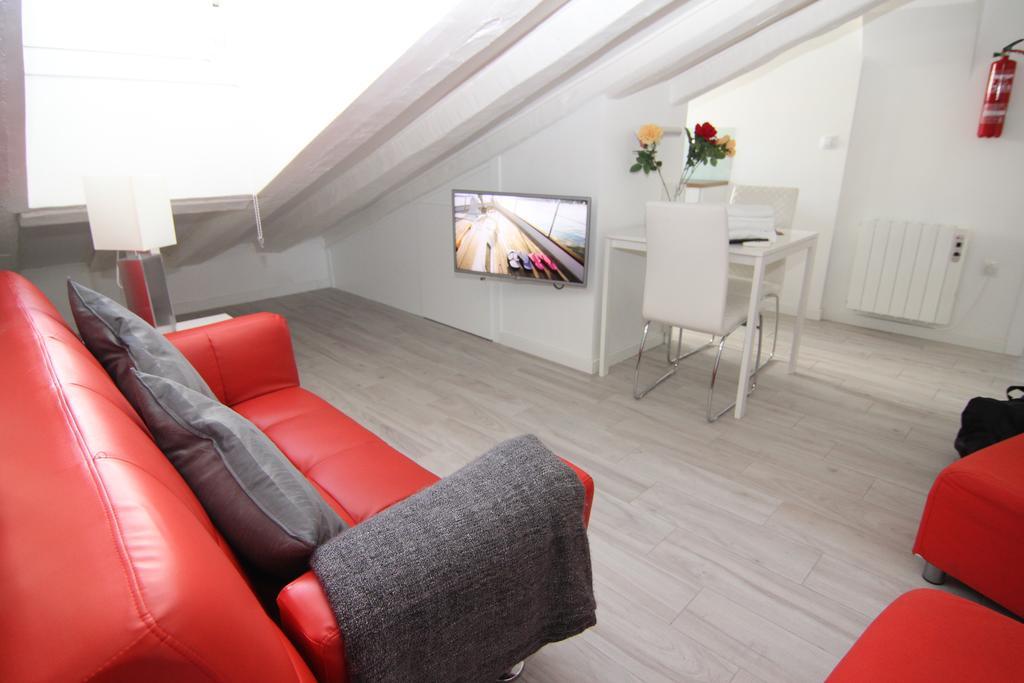 Apartamento Atico En Puerta Del Sol Madrid Bagian luar foto