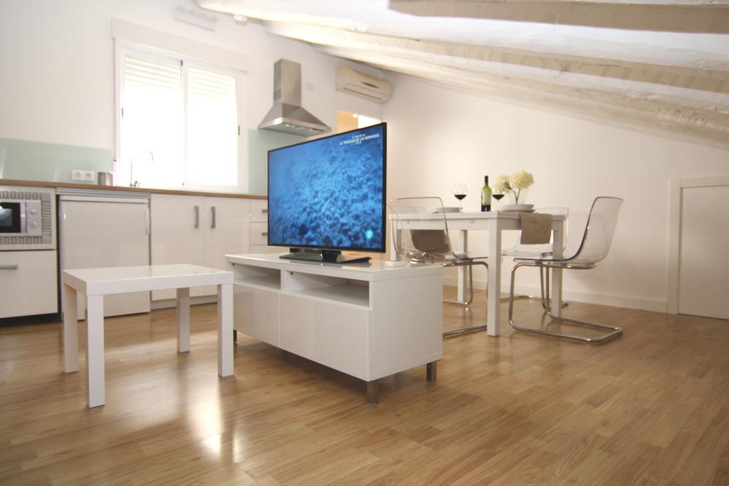 Apartamento Atico En Puerta Del Sol Madrid Bagian luar foto
