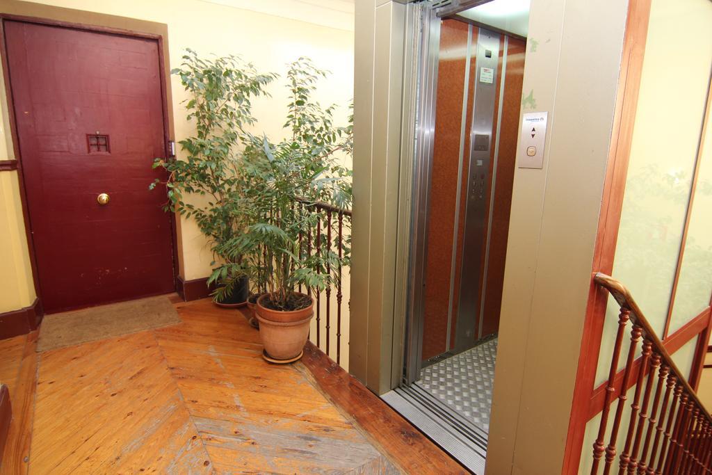 Apartamento Atico En Puerta Del Sol Madrid Bagian luar foto