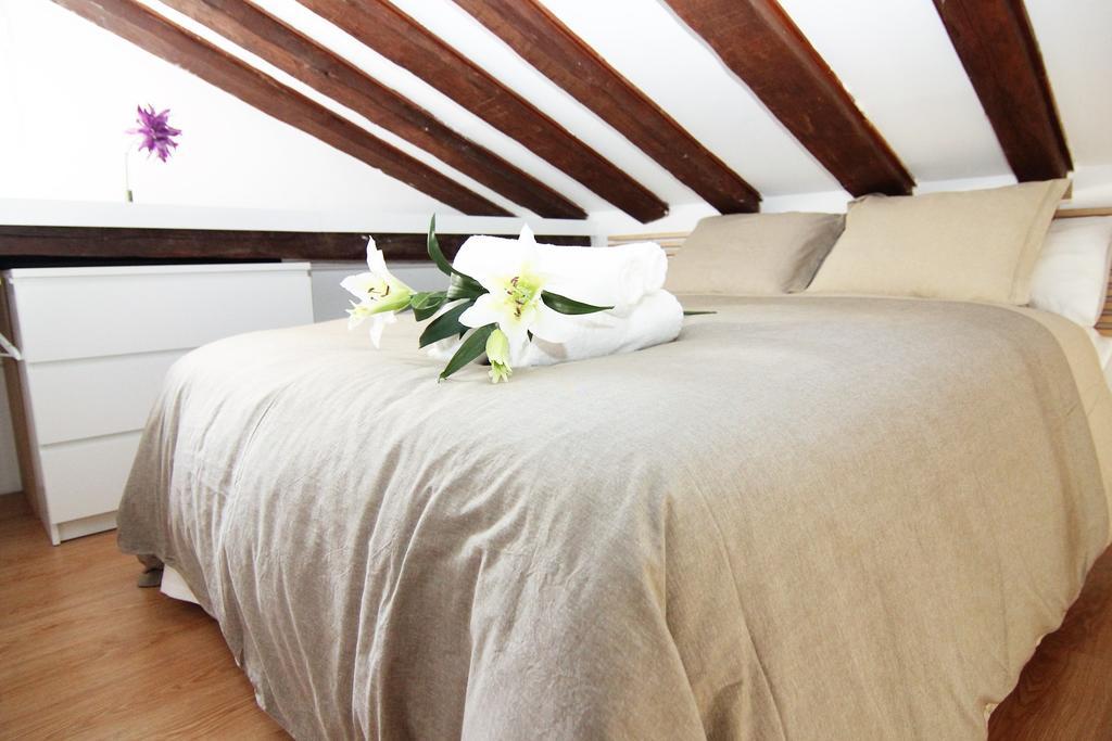 Apartamento Atico En Puerta Del Sol Madrid Bagian luar foto