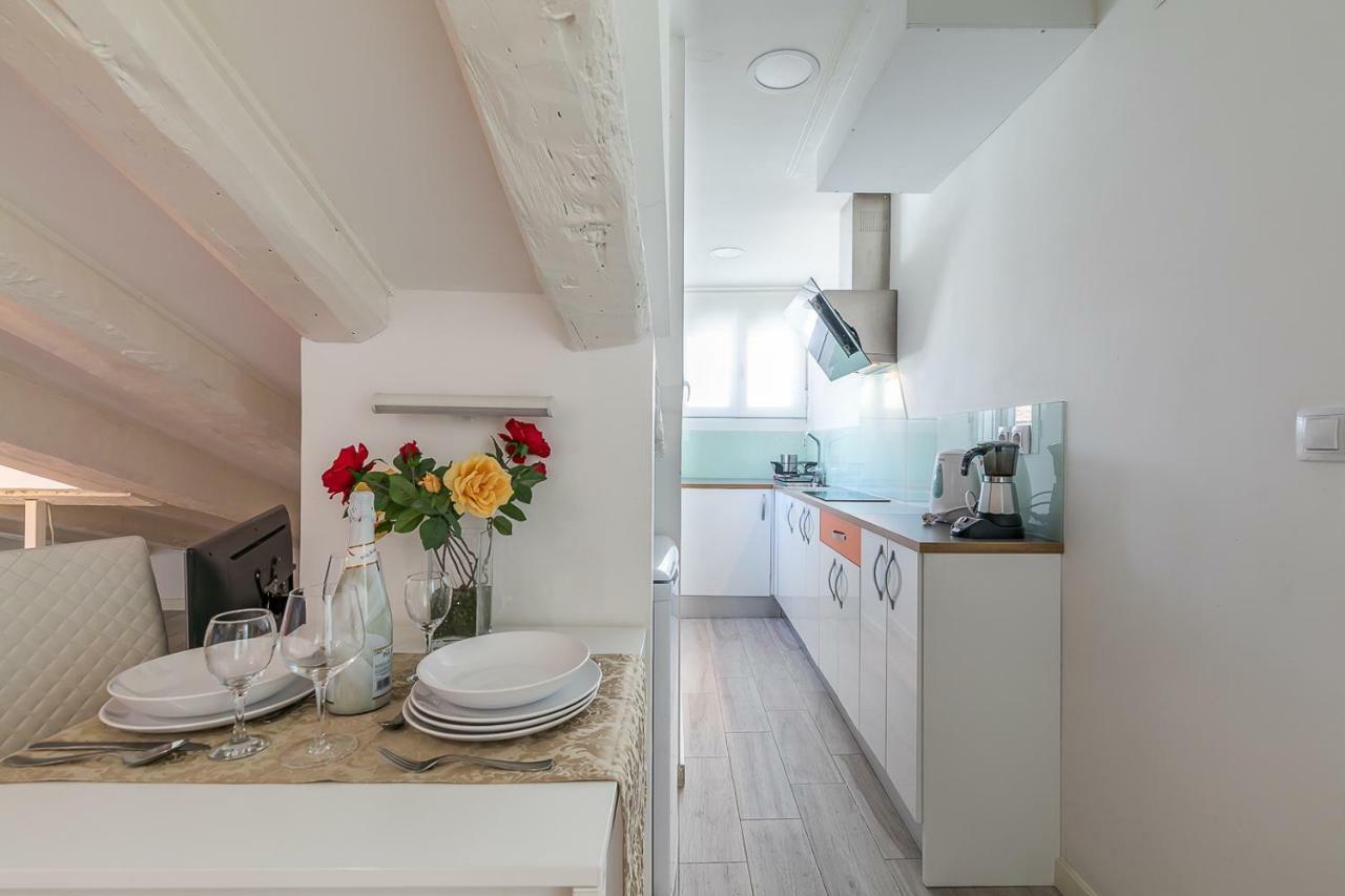 Apartamento Atico En Puerta Del Sol Madrid Bagian luar foto