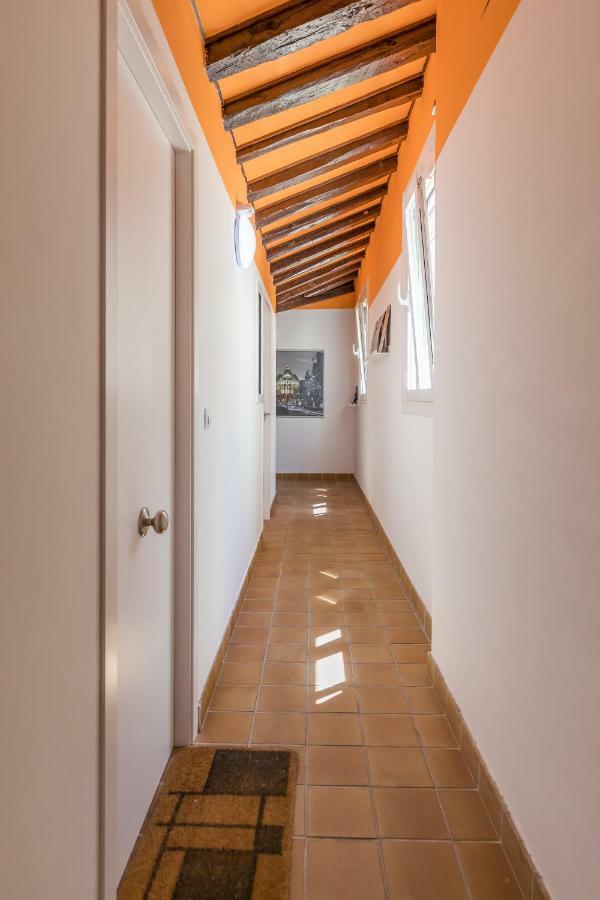 Apartamento Atico En Puerta Del Sol Madrid Bagian luar foto